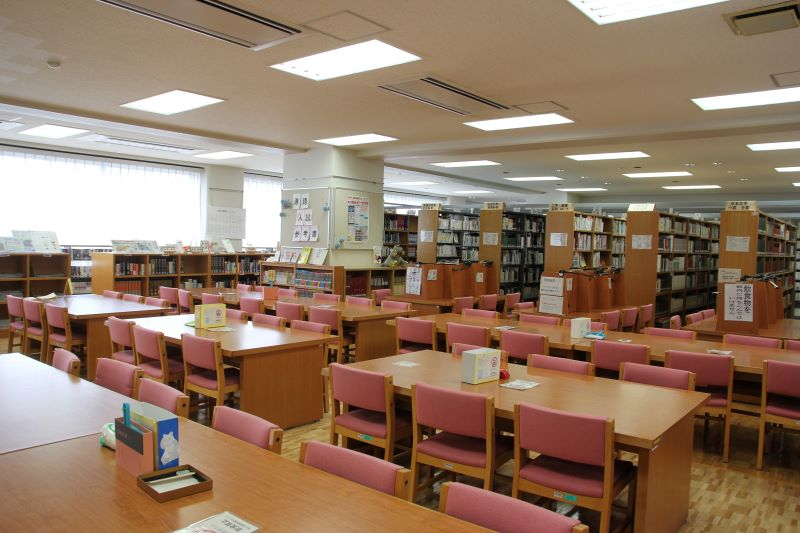 1年図書ガイダンス (17).JPG